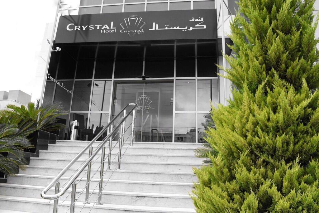 Crystal Hotel Аман Екстериор снимка